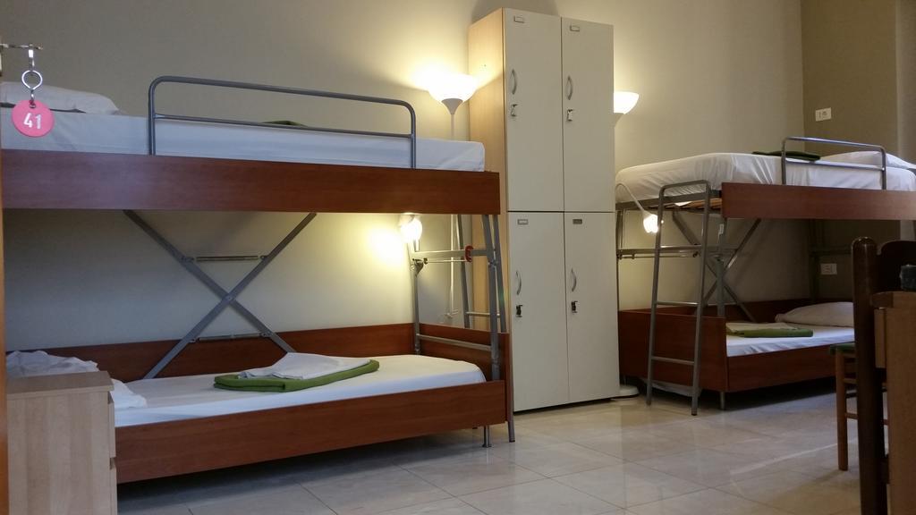 Hostel Mosaic Rzym Zewnętrze zdjęcie