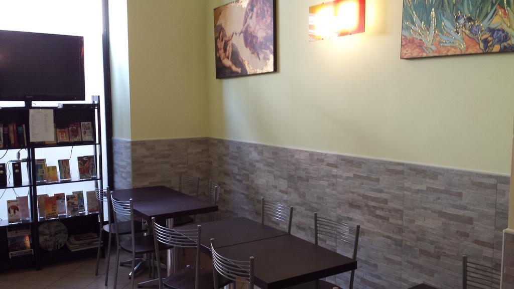 Hostel Mosaic Rzym Zewnętrze zdjęcie